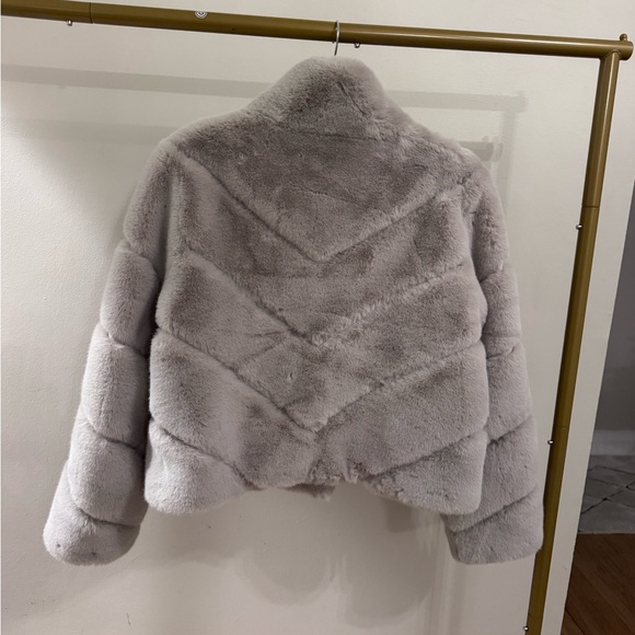 Generation Love Soft Gray Teddy Jacket - Picture 2 of 6